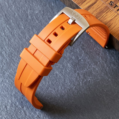 ROAN Uhrenarmband | Braunes FMK Fluorkautschukarmband – Dreidimensionales Rillendesign – Wasserdichtes Premium-Sportarmband (20 mm, 22 mm, 24 mm)