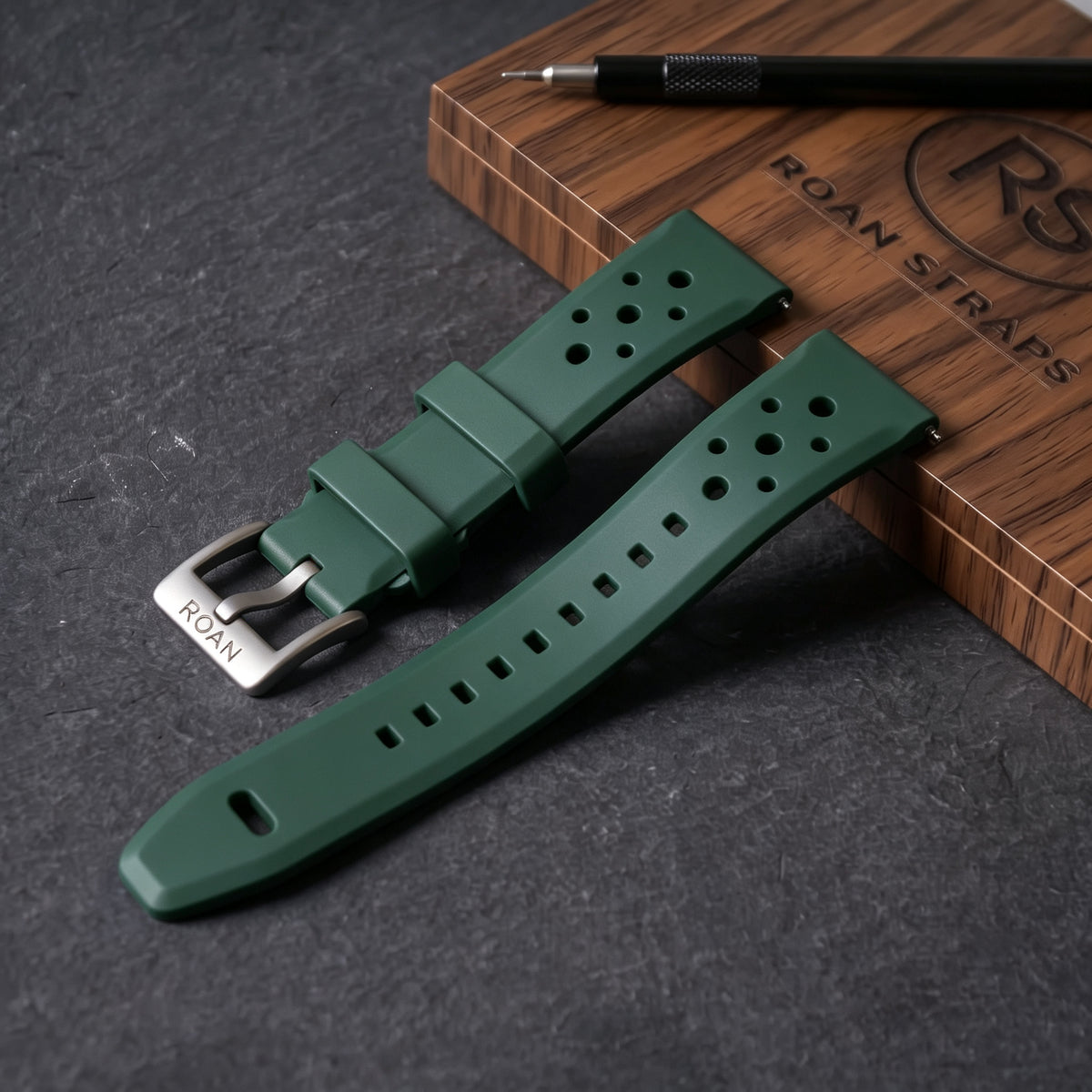 ROANSTRAPS | „Forest Expedition“ – Premium FKM Kautschuk Uhrenarmband in Dschungelgrün, Grade 5 Titan Schließe (Individuelle Gravur)