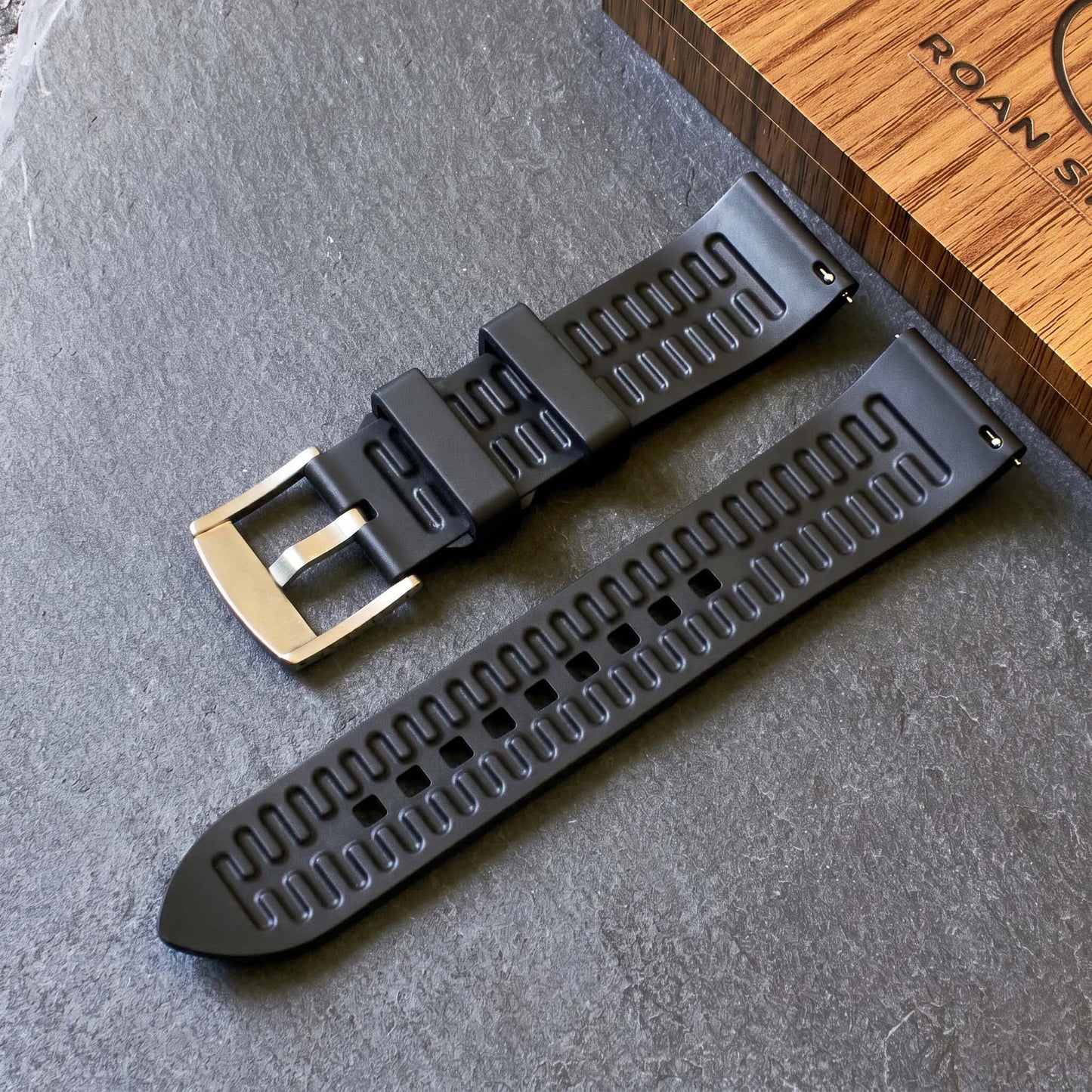 ROANSTRAPS | "Midnight" - Premium FKM Rubber Watch Strap, Grade 5 Titanium Hardware (Custom Engraving Included)
