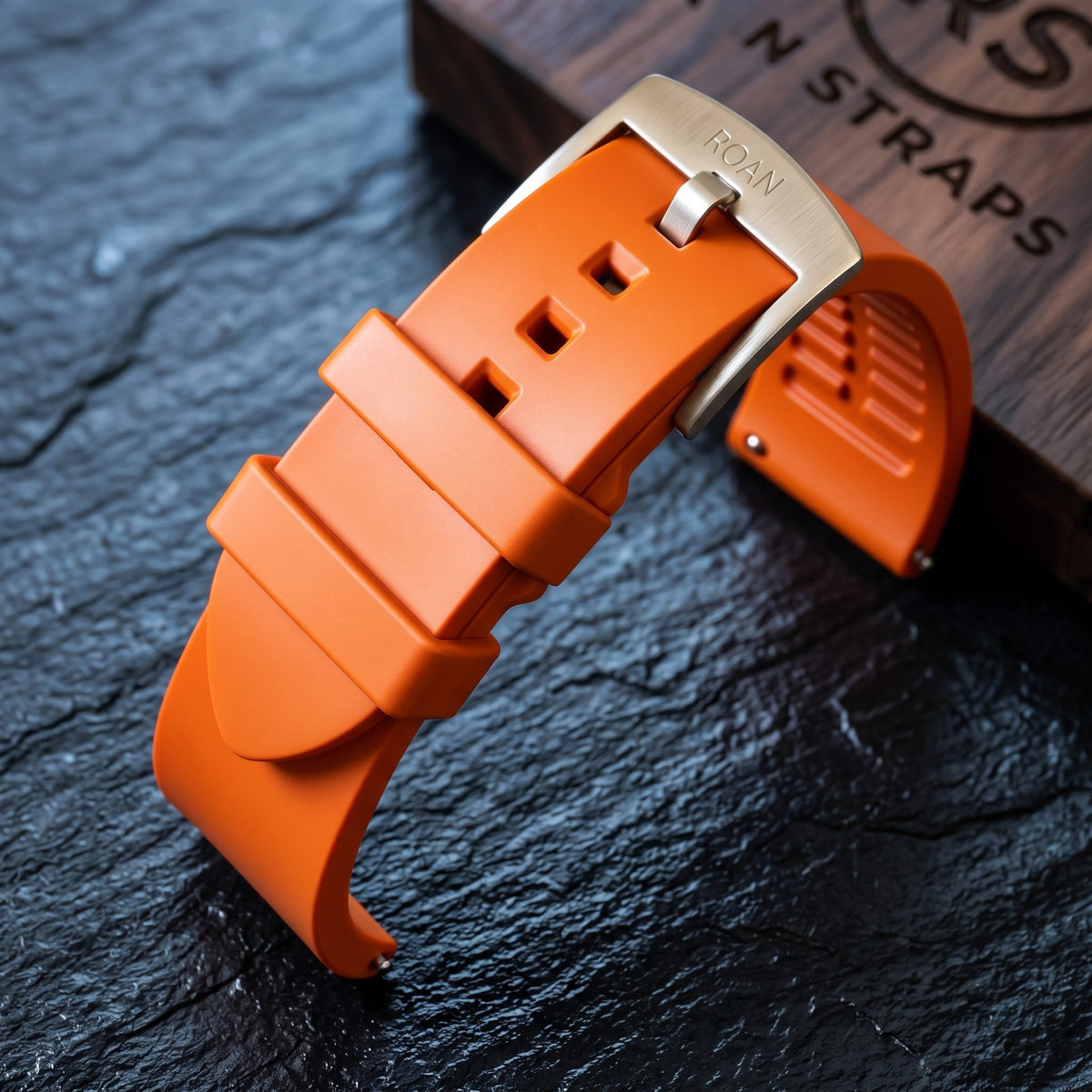 ROAN Straps | Schwarzes FMK Fluorkautschukarmband - Das klassische quadratische Lochdesign - Wasserdichtes und schweißbeständiges Fluorkautschuk-Uhrenarmband (19mm 20mm 21mm 22mm 23mm 24mm)