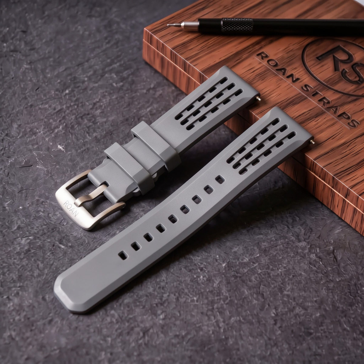 ROANSTRAPS Pro-Vent Horizon - Premium FKM Rubber Watch Strap & Custom Engraving (18mm-24mm)